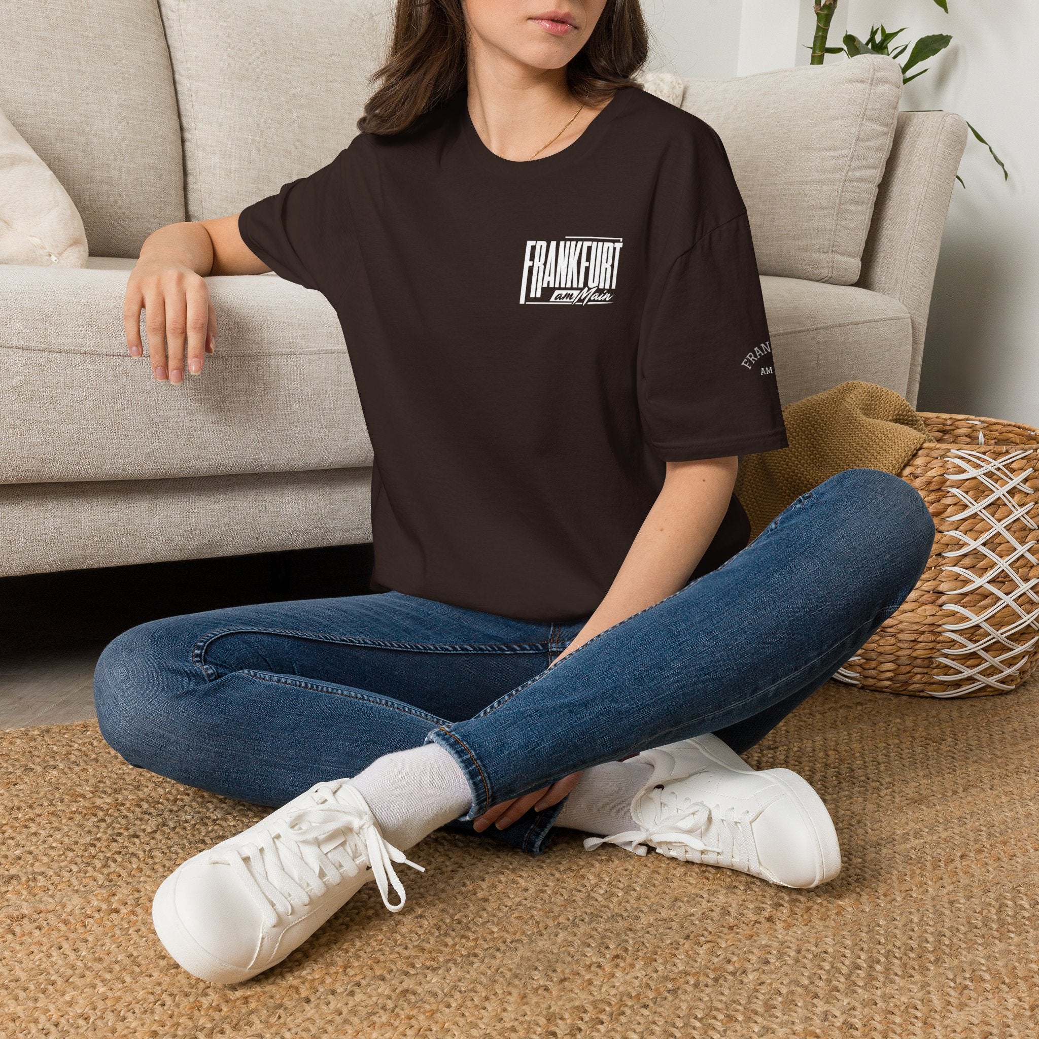Frankfurt am Main Modernes Typografie T Shirt | UrbanPrintz