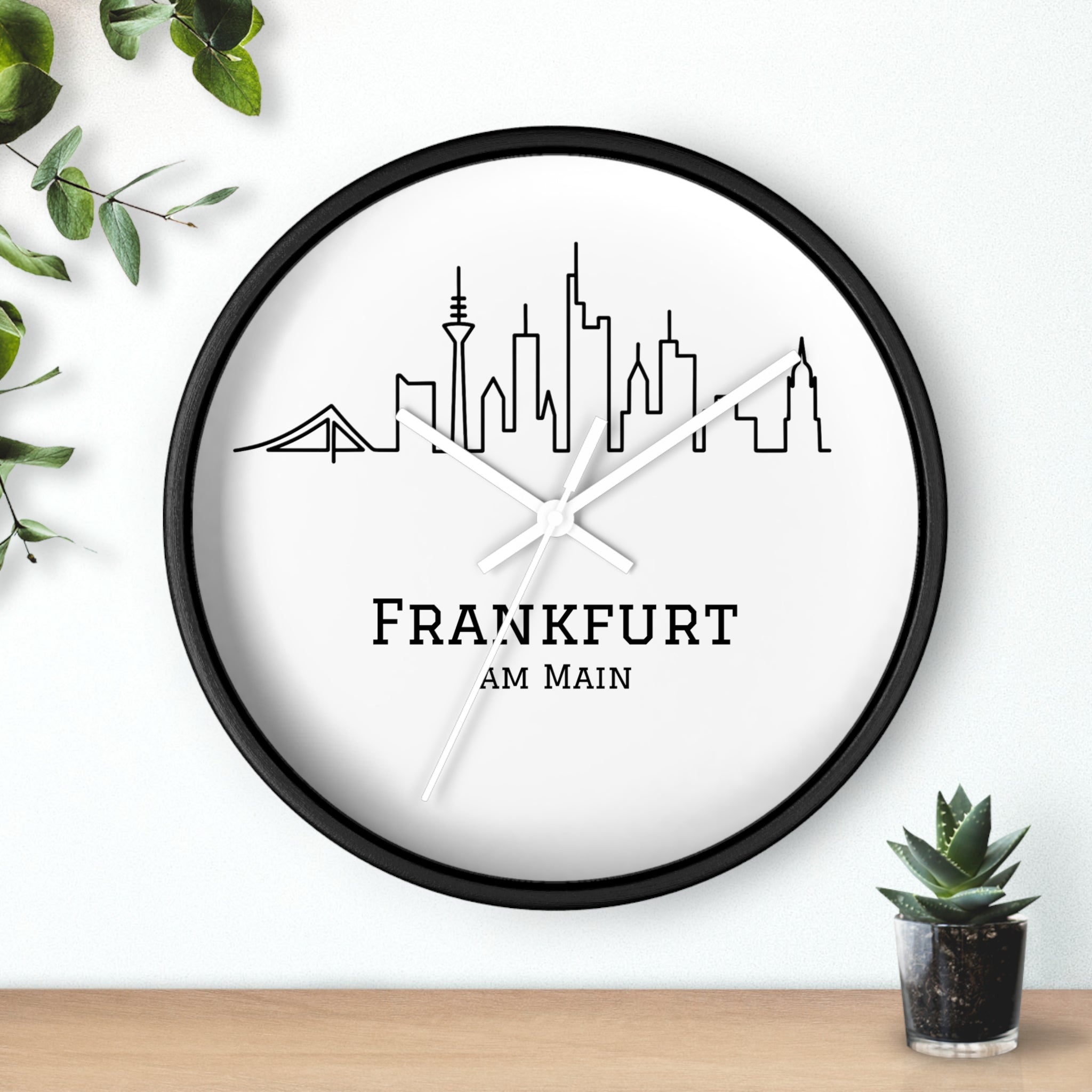 Frankfurt Skyline Wanduhr – Minimal | UrbanPrintz