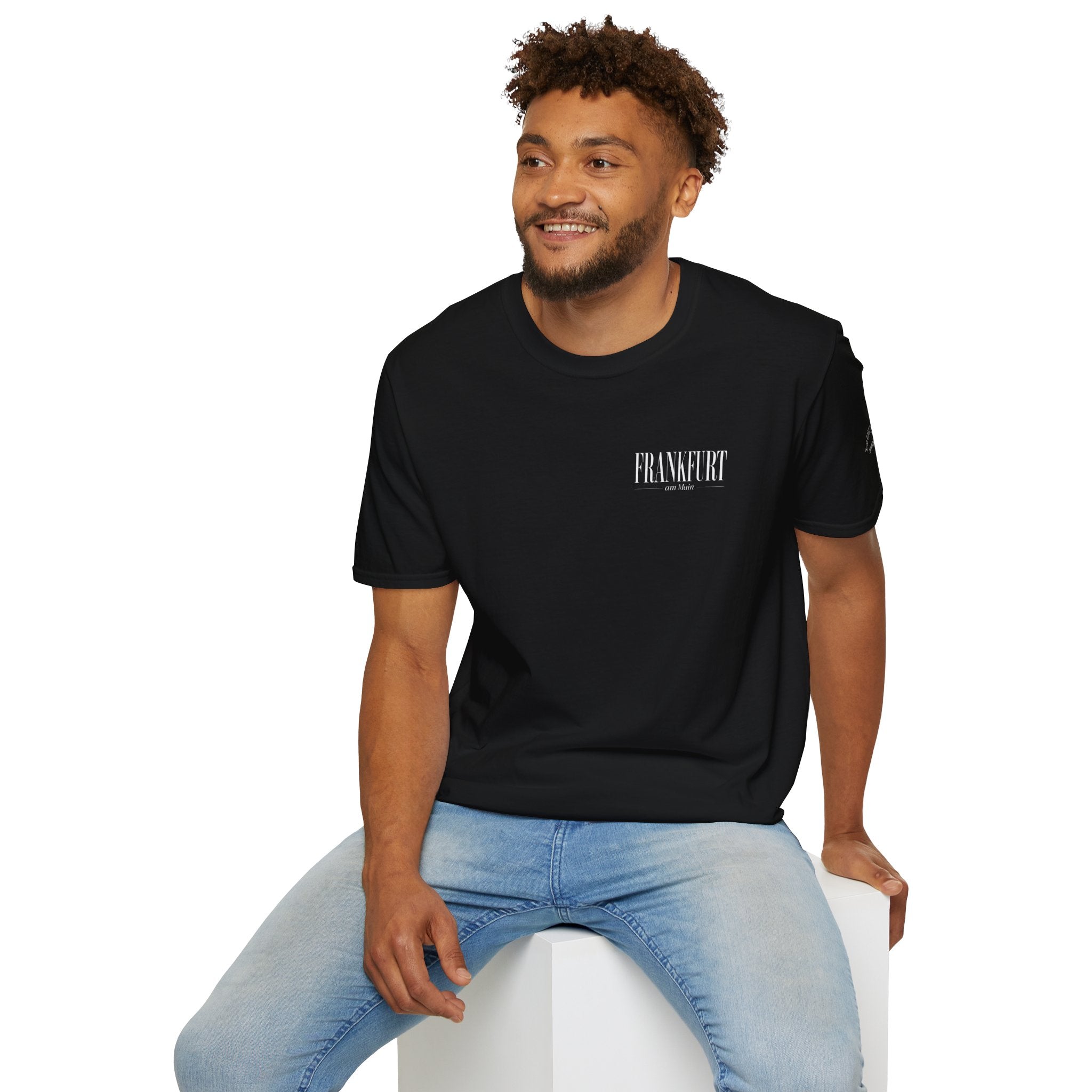 Copy of Frankfurt am Main (klein) Elegantes Typografie T Shirt | UrbanPrintz
