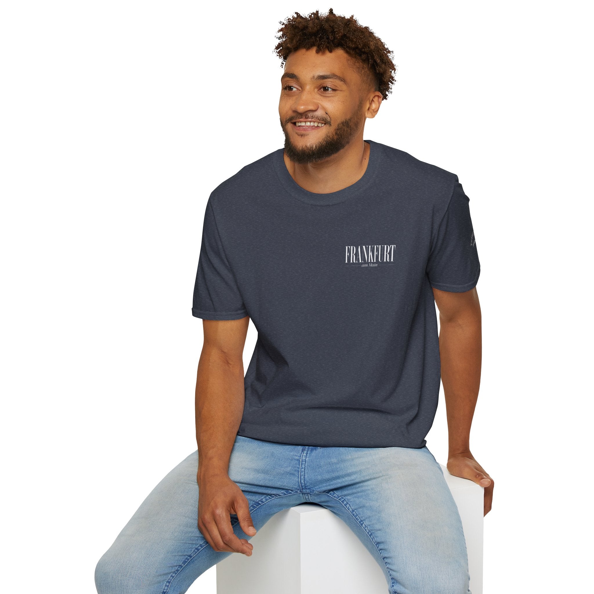 Copy of Frankfurt am Main (klein) Elegantes Typografie T Shirt | UrbanPrintz