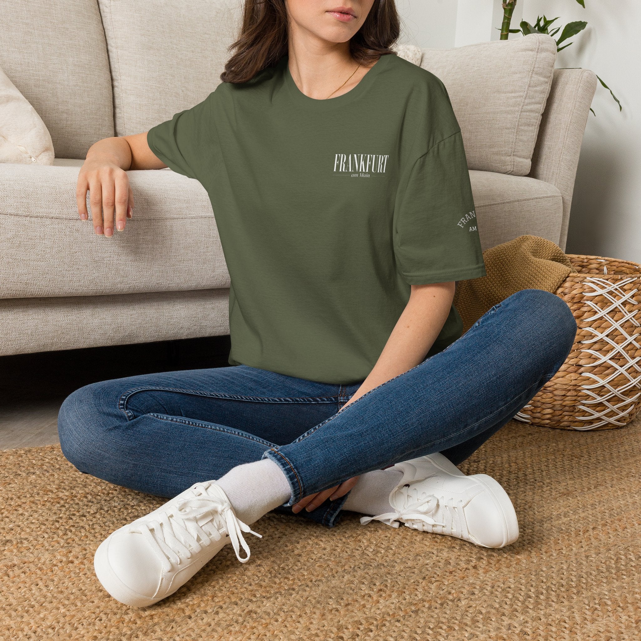 Copy of Frankfurt am Main (klein) Elegantes Typografie T Shirt | UrbanPrintz